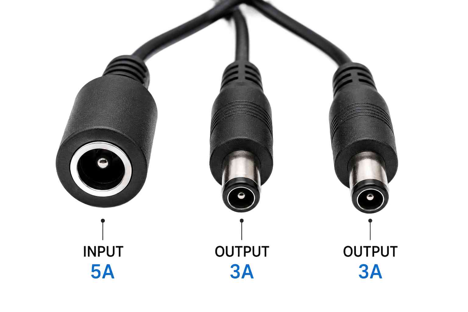 DC rozbočovač konektor 2,1/5,5mm - detail vstupu samec a dvou výstupů samice